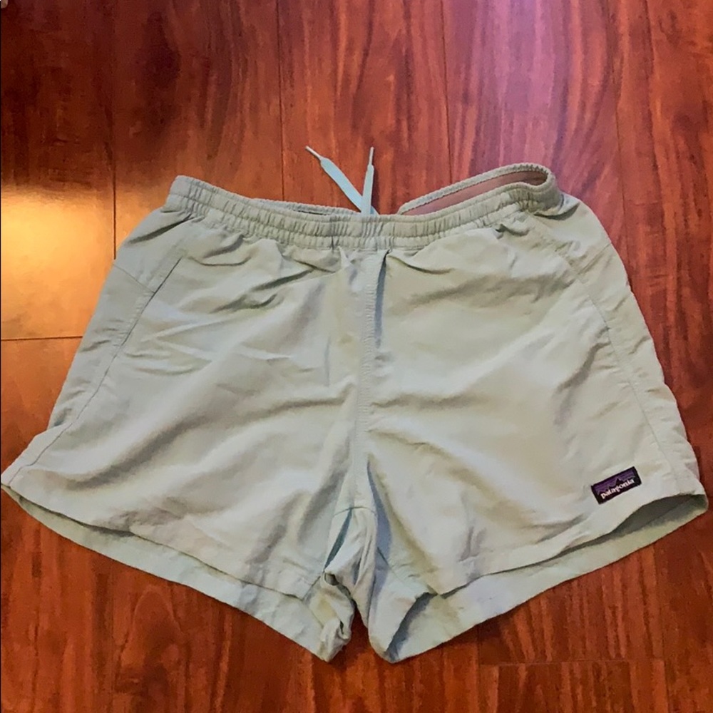 Patagonia shorts size S
